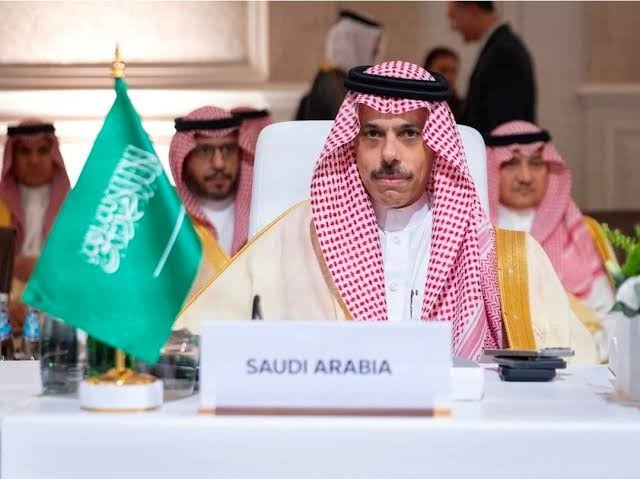 وزير الخارجية السعودي: أمن الخليج العربي لا يستقر دون احترام سيادة دوله واستقلالها والامتناع عن التدخل بشؤونها