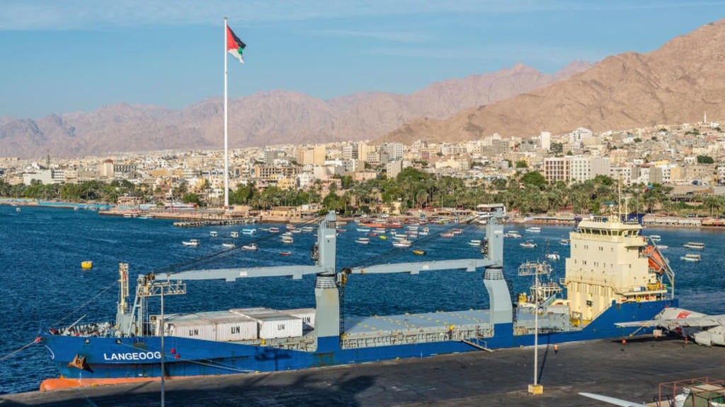 إخلاء ميناء العقبة في الاردن احترازيًا بعد تسرب غاز الأمونيا وإصابة 11 شخصًا