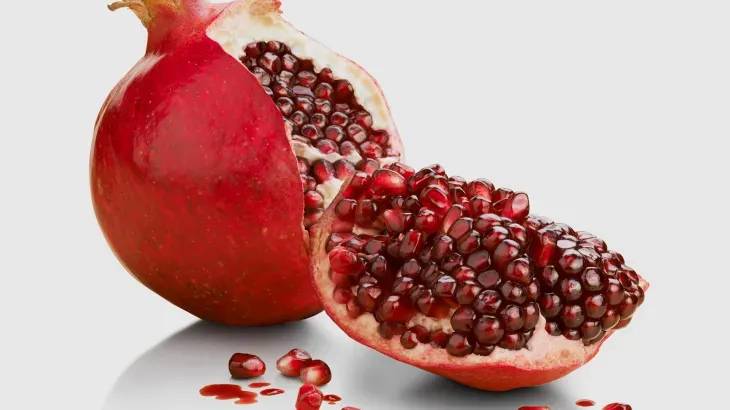 فاكهة صغيرة بفوائد كبيرة.. 4 أسباب تجعل الرمان "خارقاً"