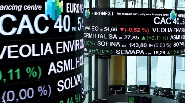 تراجع جماعي للأسهم الأوروبية وسط ترقب قرار الفيدرالي بشأن الفائدة