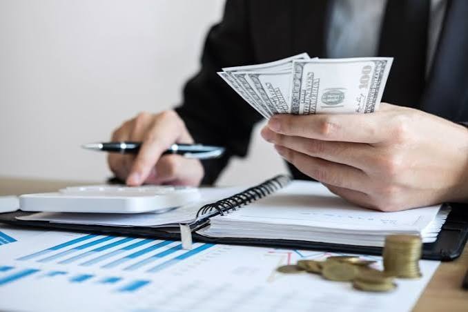 المالية: تحويل الدفعة الأخيرة من التقديمات المدرسية للعسكريين المتقاعدين
