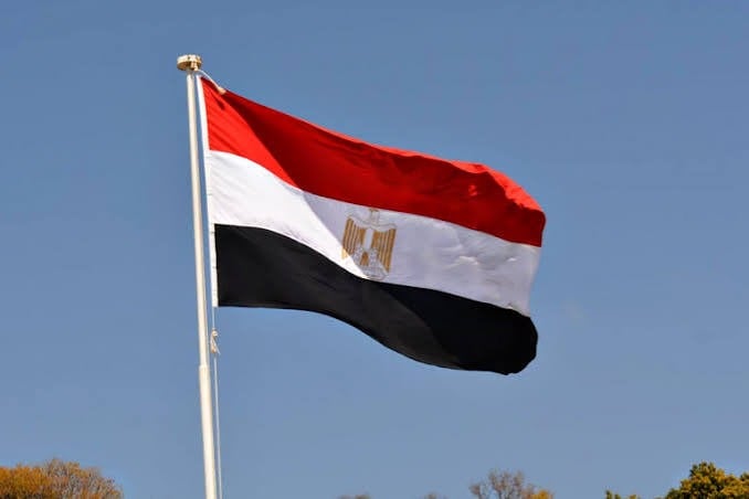 مصر تدين محاولة استهداف مكة وتؤكد دعمها للسعودية
