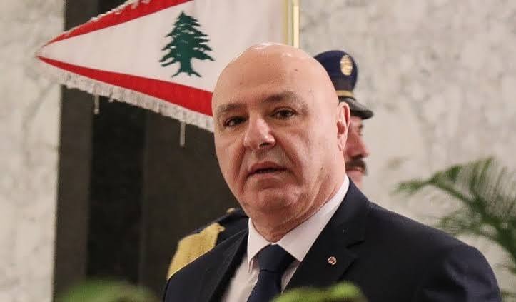 الرئيس عون قبيل مغادرته باريس: امل أن تلقى احتياجات الجيش وقوى الأمن التجاوب من الدول الشقيقة والصديقة لتعزيز قدرات المؤسستين العسكرية والأمنية وتمكينهما من الاضطلاع بمهامهما الوطنية