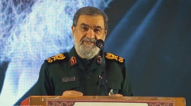 أمين مجلس الأمن القومي الإيراني محسن رضائي: تقديرات وحسابات الرئيس الأميركي بشأن إيران كانت خاطئة والحرب كانت بتحريض من نتنياهو.