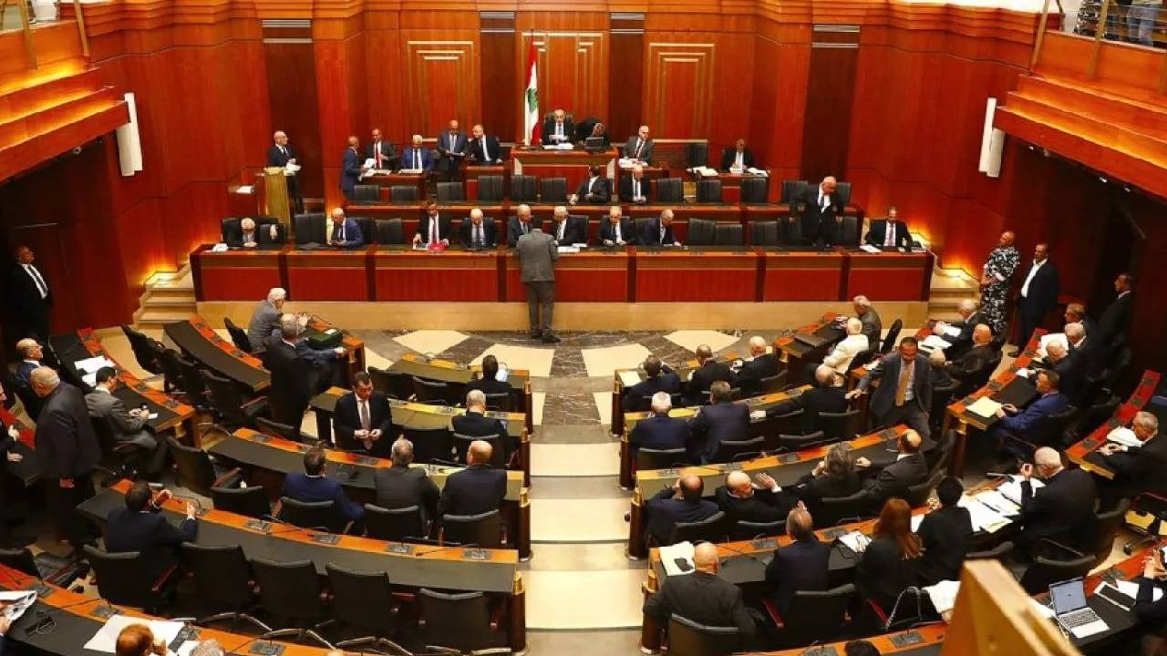 ماذا ستفعل الحكومة في امتحان الشارع؟