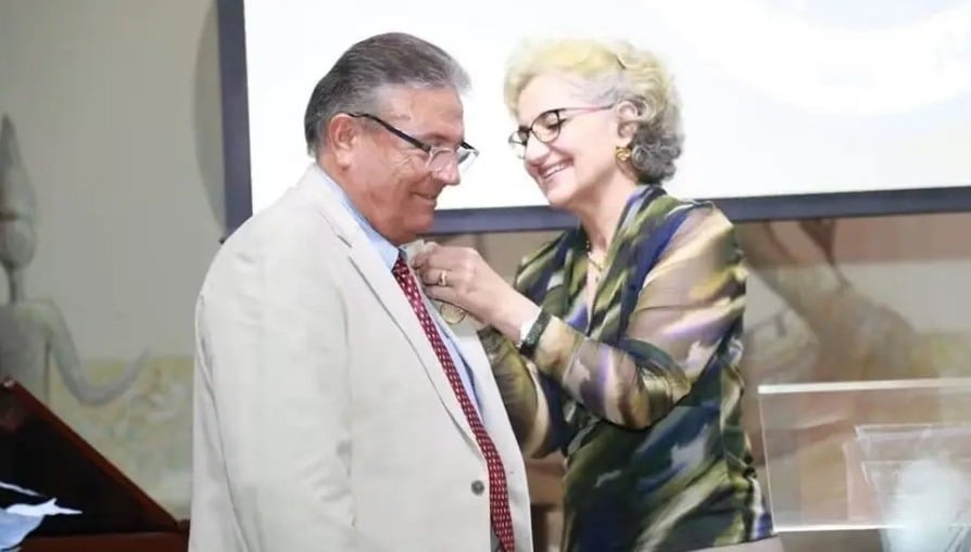 ريما كرامي تقلّد نعمه محفوض «وسام المعلّم» من الدرجة الأولى