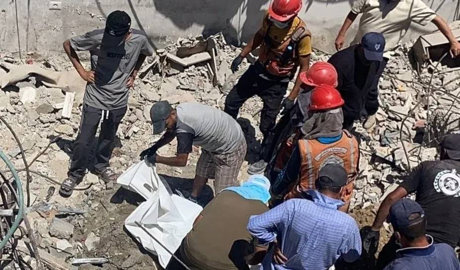 غارات إسرائيلية تستهدف غزة وخان يونس... وشهيدة برصاص الاحتلال في حي التفاح