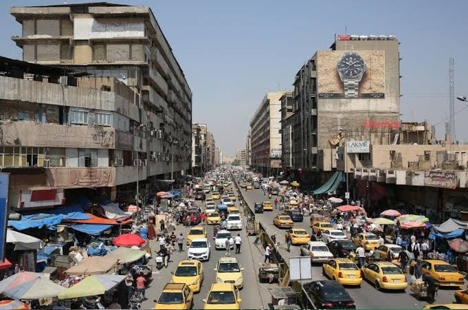 العراق يرفع الحظر الجوي عن غرب البلاد بعد نحو عقد من القيود
