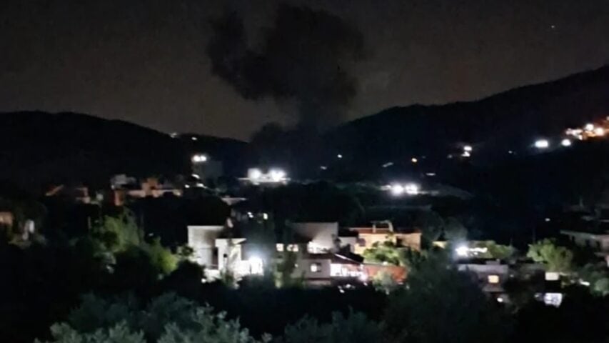 تفجيرات متتالية ينفذها الاحتلال في بلدة المنصوري جنوب لبنان