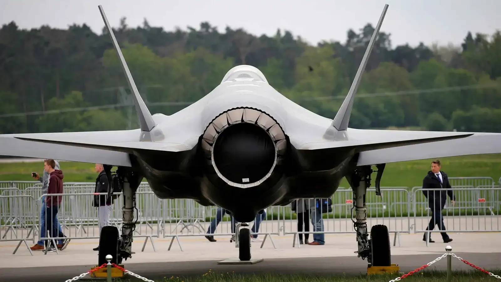 تحقيق بالكونغرس بعد تحويل شحنة من أجزاء F-35 إلى هونغ كونغ