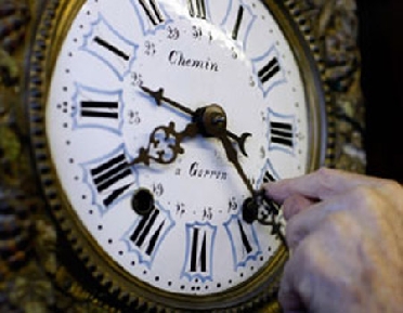 تأخير الساعة ساعة واحدة 