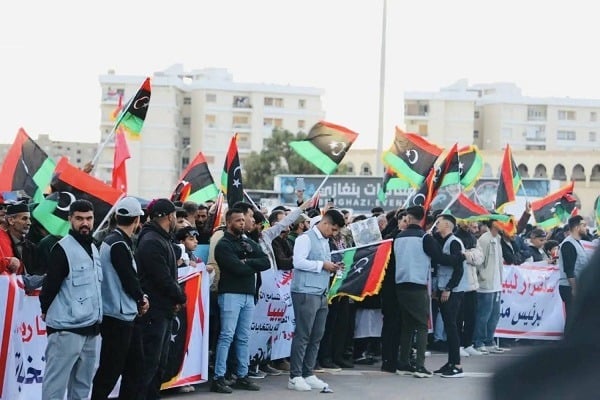 الإضرابات تتسع في ليبيا.. مطالب برفع الأجور والحكومة أمام اختبار مالي صعب