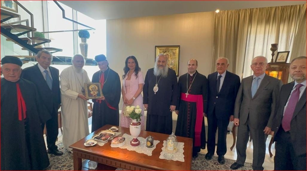 الراعي زار كنيسة سيدة الفرح بدعوة من صيقلي