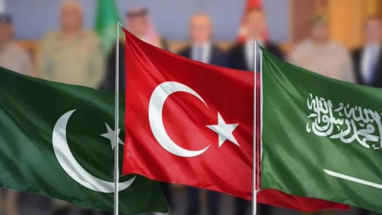 ‏وزارة الدفاع التركية: رئيس الأركان سيتوجه إلى السعودية لحضور اجتماع حول اتفاقية مكة للدفاع المشترك مع المملكة وباكستان
