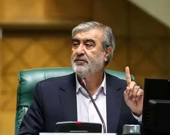 طهران تحذر دول الجوار من التورط مع واشنطن: بنك أهدافنا مكتمل