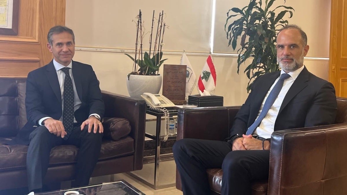 وزير الاشغال يبحث مع السفير التركي تطوير النقل والبنى التحتية