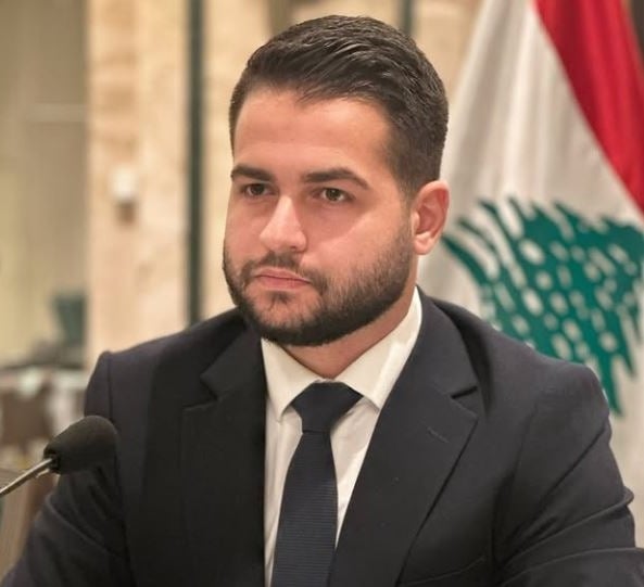 اللبنانيون يعيشون بالتقسيط... رواتب اليوم لتسديد ديون الأمس!
الغلاء يحوّل التقسيط إلى ضرورة... والقدرة الشرائية في تراجع