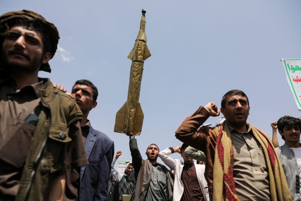 الحوثيون: الطيران السعودي شنّ 94 غارة على اليمن خلال يوم