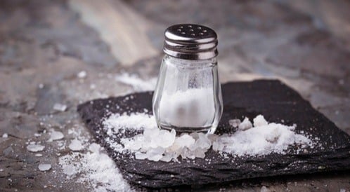 كيف يعمل البوتاسيوم على تحييد أضرار ملح الطعام؟