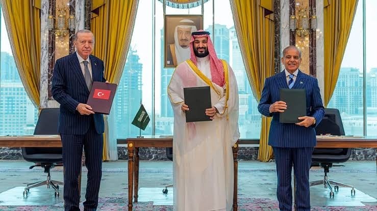 وزير خارجية باكستان: سيركز الاجتماع الذي سيعقد في الرياض الأسبوع المقبل على هجمات الحوثيين على السعودية