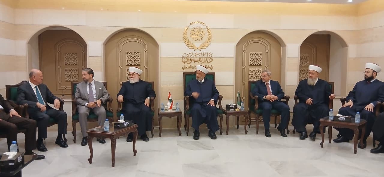 المفتي دريان التقى مفتي طرابلس والشمال الشيخ محمد إمام بحضور فعاليات سياسية ودينية واجتماعية في المدينة