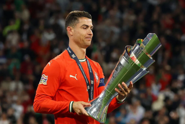 من المستفيد من أزمة رونالدو مع منتخب البرتغال؟