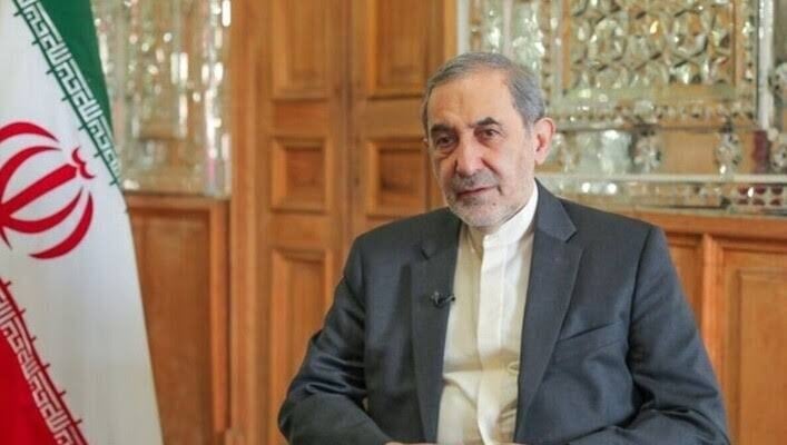 ولايتي: الجغرافيا لا تتغير ببيان وطنب الكبرى وطنب الصغرى وأبو موسى كانت إيرانية وستبقى إيرانية