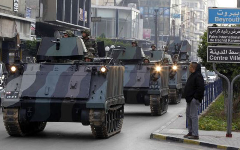 الجيش يستكمل انتشاره في جبل محسن ...
مُسلّحان من باب التبانة يُبايعان أبو بكر البغدادي