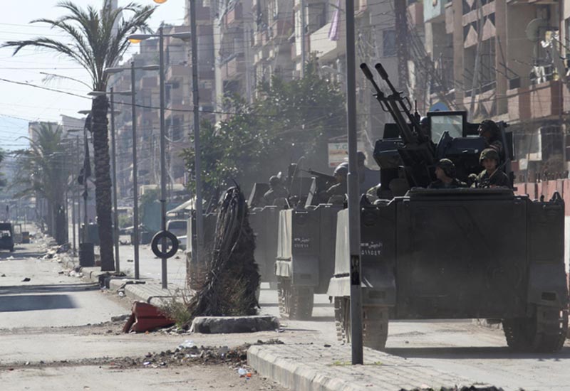 نصر الله : الكل مع الحل السياسي في سوريا الا السعودية ...
ارسال اللواء 12 لم يعط النتيجة والقنص والرصاص مستمران ...
السنيورة يرفض أن يصبح البلد في حكمٍ مجلسي