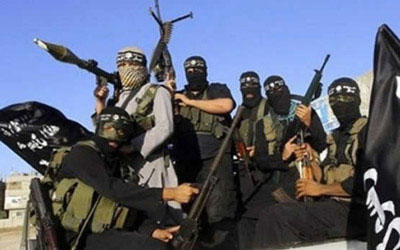 بعد «نجوميّة» قادة المحاور.... باب التبانة وجبل محسن في معركة التحدّي
ولاءات خارجيّة وتمويل مالي خيالي للفريقين باسم «الدفاع عن المذهب»
تنظيم جديد قريباً الى العلن برئاسة ريفي تحت اسم «أحرار طرابلس»