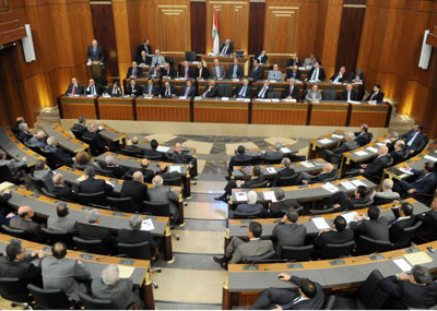 معركة الرئاسة فتحت على مصراعيها كما معركة الأكثرية الناخبة
والسؤال هل يَصدق حلفاء عون ويرشّحونه ويؤمّنوا له نصاب الثلثين ؟