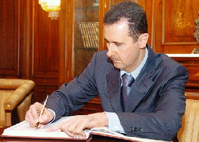 نيويورك تايمز: الأســـــد باقِ