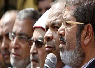 كيف أجهض الإخوان «ثورة» سيّدة دمشقيّة سحرت الفرنسيّين؟