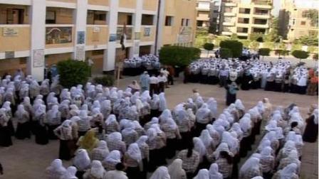 من بلادي بلادي.. مدارس إخوانيّة تنشد 