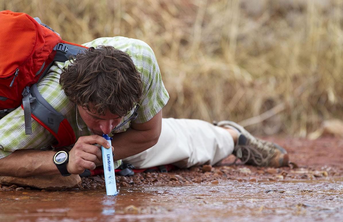 LifeStraw إختراع لتصفية المياه الراكدة وجعلها صالحة للشرب !

