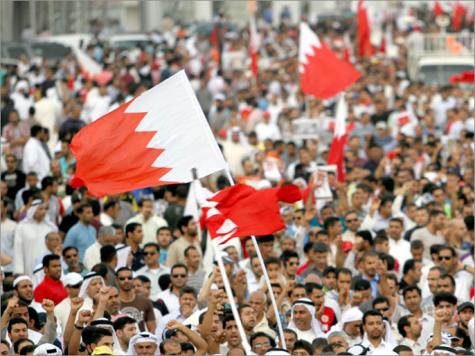 السجن 15 عاما لـ17 متهماً ادينوا بمهاجمة الشرطة في البحرين
