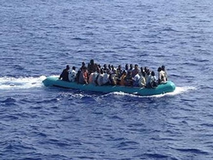 ايطاليا تتخوف من وجود عناصر للقاعدة في قوارب مهاجرين غير شرعيين