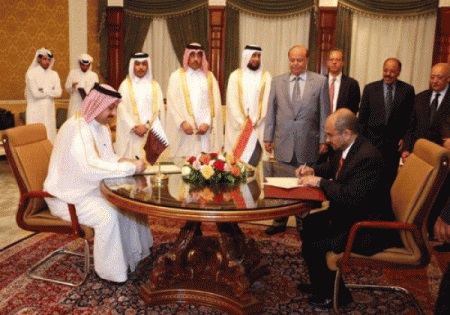 الرئيس اليمني يعلن عن قرار بإعادة 4000 ضابط جنوبي تم تسريحهم قسرياً في حرب 94م