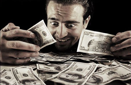 تفكك أسرة بريطانية بعد فوزها باليانصيب 