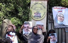 السجن 11 عاماً لـ 21 فتاة بينهن قاصرات لمشاركتهن في مظاهرات مؤيدة لمرسي