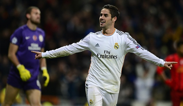 ريال مدريد يكتسح غلطة سراي برباعية ويسدي خدمة لليوفي 

