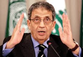 عمرو موسى يعلن توافق لجنة الخمسين على جميع مواد الدستور