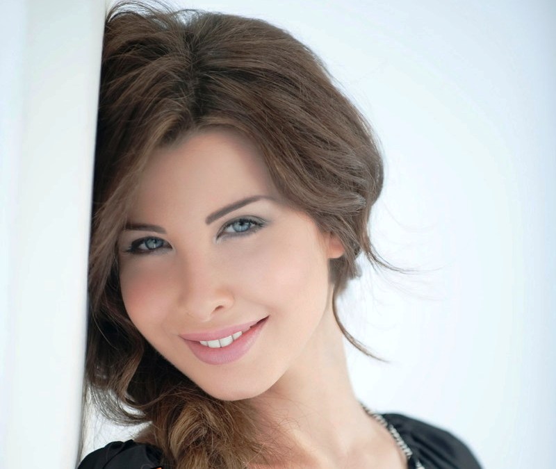 ميلا وإيلا بلقطة رائعة أمام كاميرا نانسي عجرم