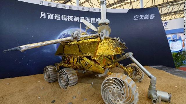 الصين تغزو القمر بتصاميم من العيدان والملاعق