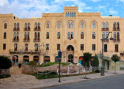متعاقدون مسيحيّون في بلدية بيروت
من دون تثبيت بخلفيات طائفية مهدّدون بالطرد 
