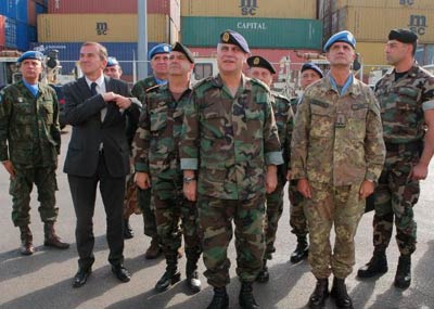استقبل سفير كوريا في اليرزة
قهوجي بعد زيارته الفرقاطة الإيطاليّة:
ندعم الجهود لضبط المياه الإقليميّة