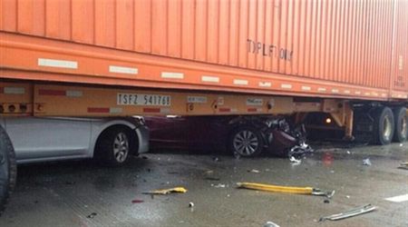  بالفيديو.. اصطدام 70 سيارة بحادث مروع 