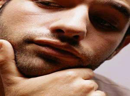 أصحاب الوجوه العريضة الأكثر نجاحاً ولكن الأقل حظاً مع النساء