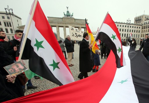 ألمانيا تتهم مواطنا مزدوج الجنسية بالتجسس على معارضين سوريين في برلين
