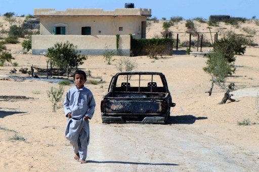 الجيش المصري يشن عملية عسكرية بشمال سيناء.. وأنصار مرسي يدعون للتظاهر